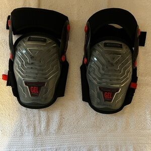 McGuire-Nicholas Gel Pro Knee Pads